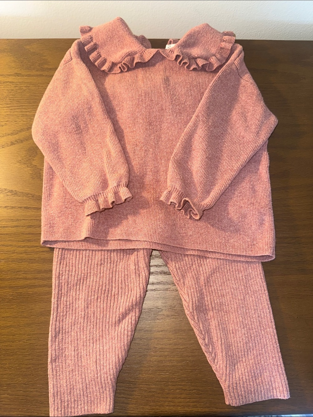 H&M Adorables Soft Pink Knit Kids Matching Set with Ruffle Collar 6-9M
